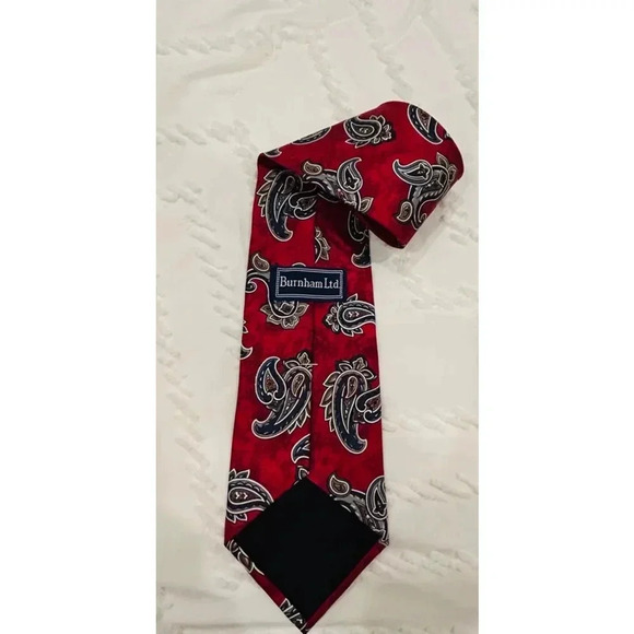 Men's Burnham Ltd Red Paisley Silk Tie
Classic handmade - Picture 1 of 4